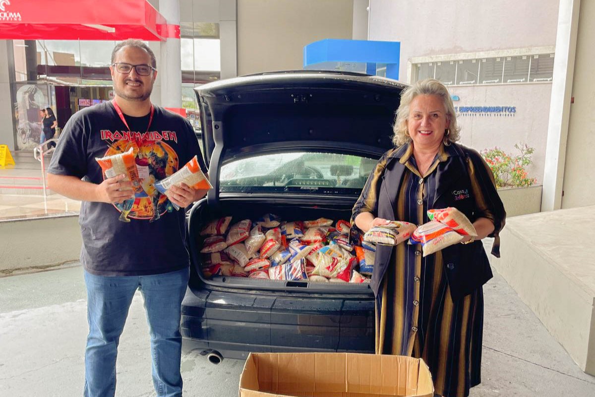 Criciúma Shopping destina uma tonelada de alimentos a cinco instituições da região