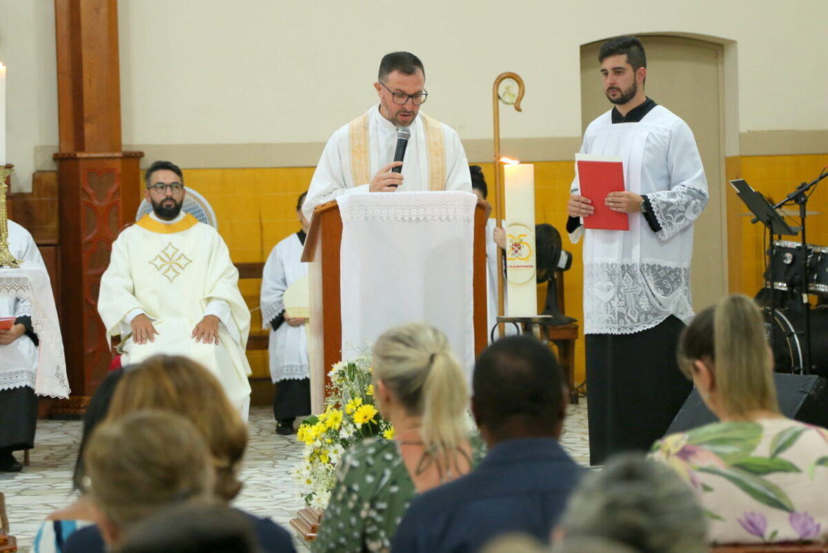 Diocese de Criciúma cria paróquia dedicada à Sagrada Família de Nazaré 13 Diocese de Criciúma cria paróquia dedicada à Sagrada Família de Nazaré