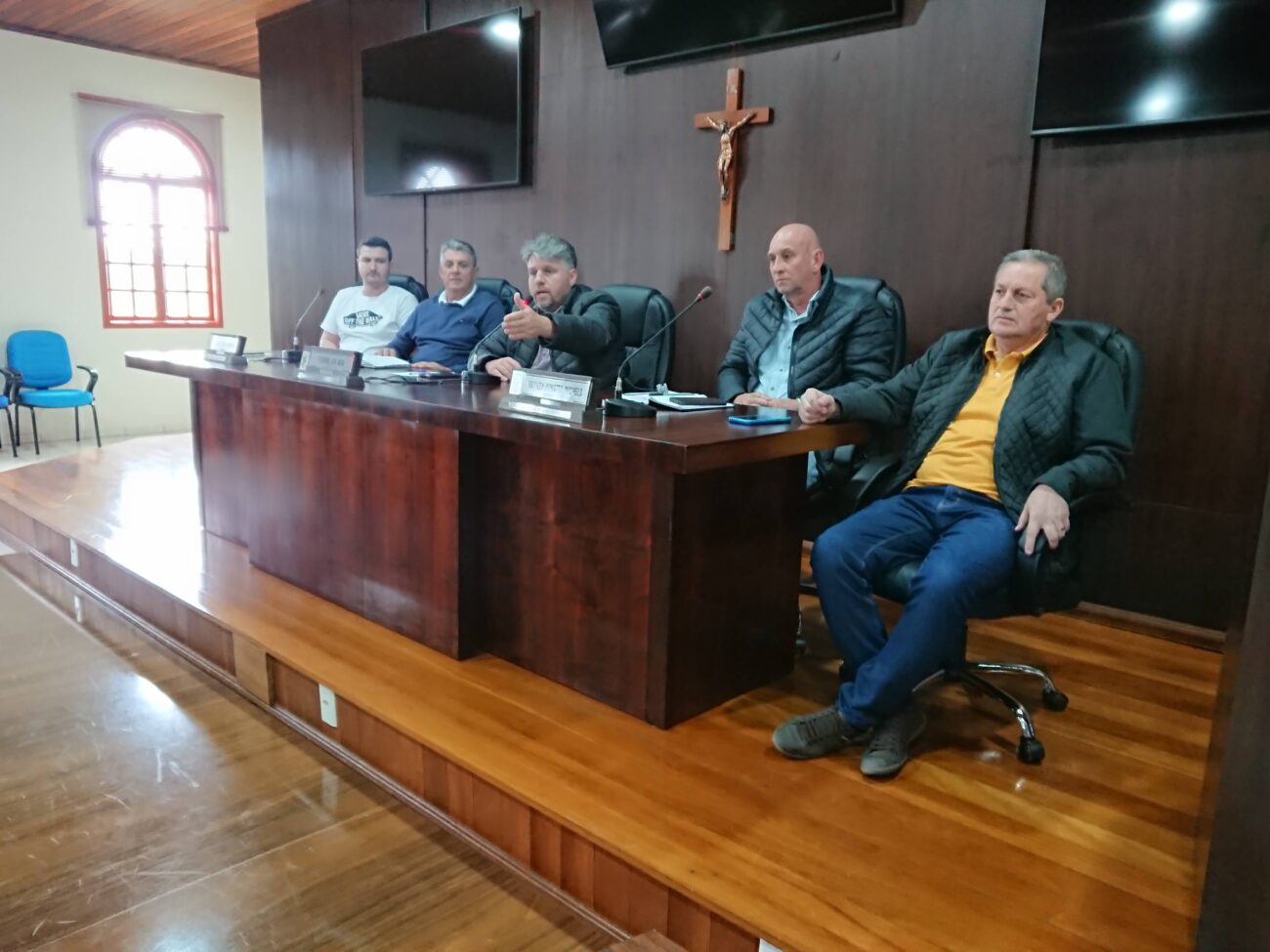 Vereadores de Nova Veneza reúnem entidades organizadas para falar sobre emendas impositivas 2 Vereadores de Nova Veneza reúnem entidades organizadas para falar sobre emendas impositivas
