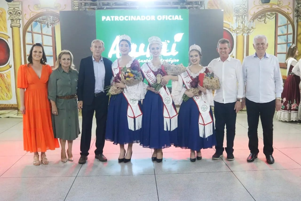 Eleita a corte da Festa da Gastronomia Típica Italiana de 2023 2 Eleita a corte da Festa da Gastronomia Típica Italiana de 2023