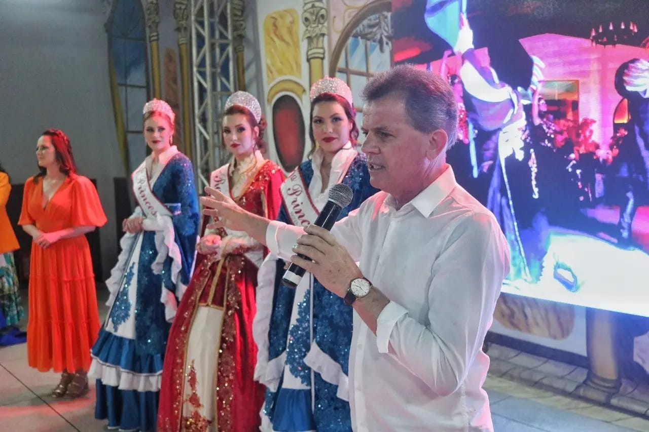 Eleita a corte da Festa da Gastronomia Típica Italiana de 2023 3 Eleita a corte da Festa da Gastronomia Típica Italiana de 2023