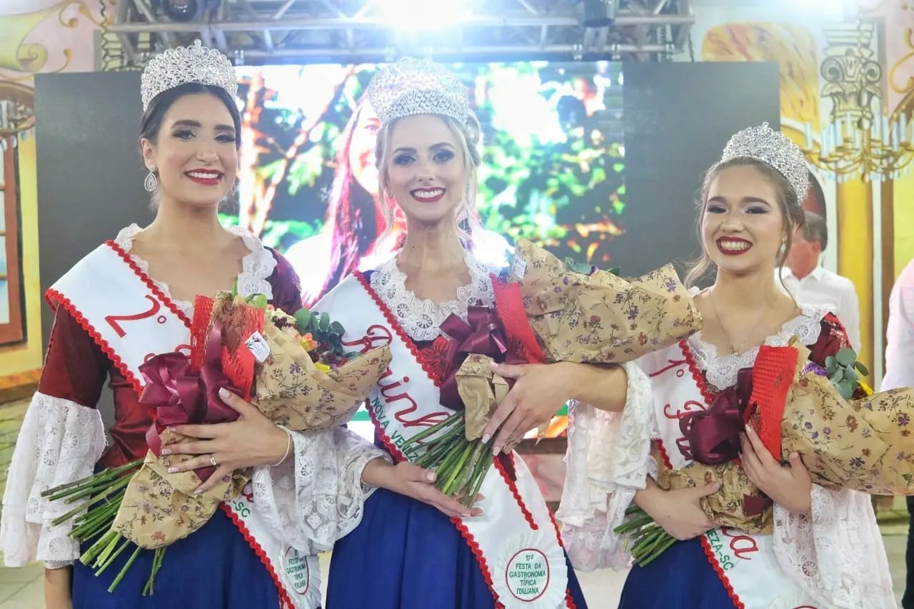 Eleita a corte da Festa da Gastronomia Típica Italiana de 2023 1 Eleita a corte da Festa da Gastronomia Típica Italiana de 2023