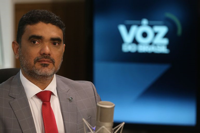Extrema pobreza: Brasil terá 22% a menos de pessoas nesta situação até final do ano 1 Erik Figueiredo fala sobre a extrema pobreza no Brasil