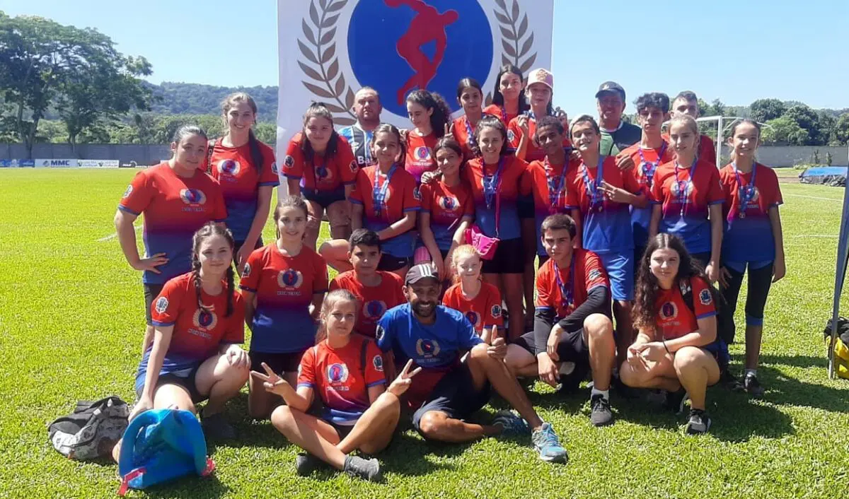 Nova Veneza participa de festival de atletismo em Braço do Norte