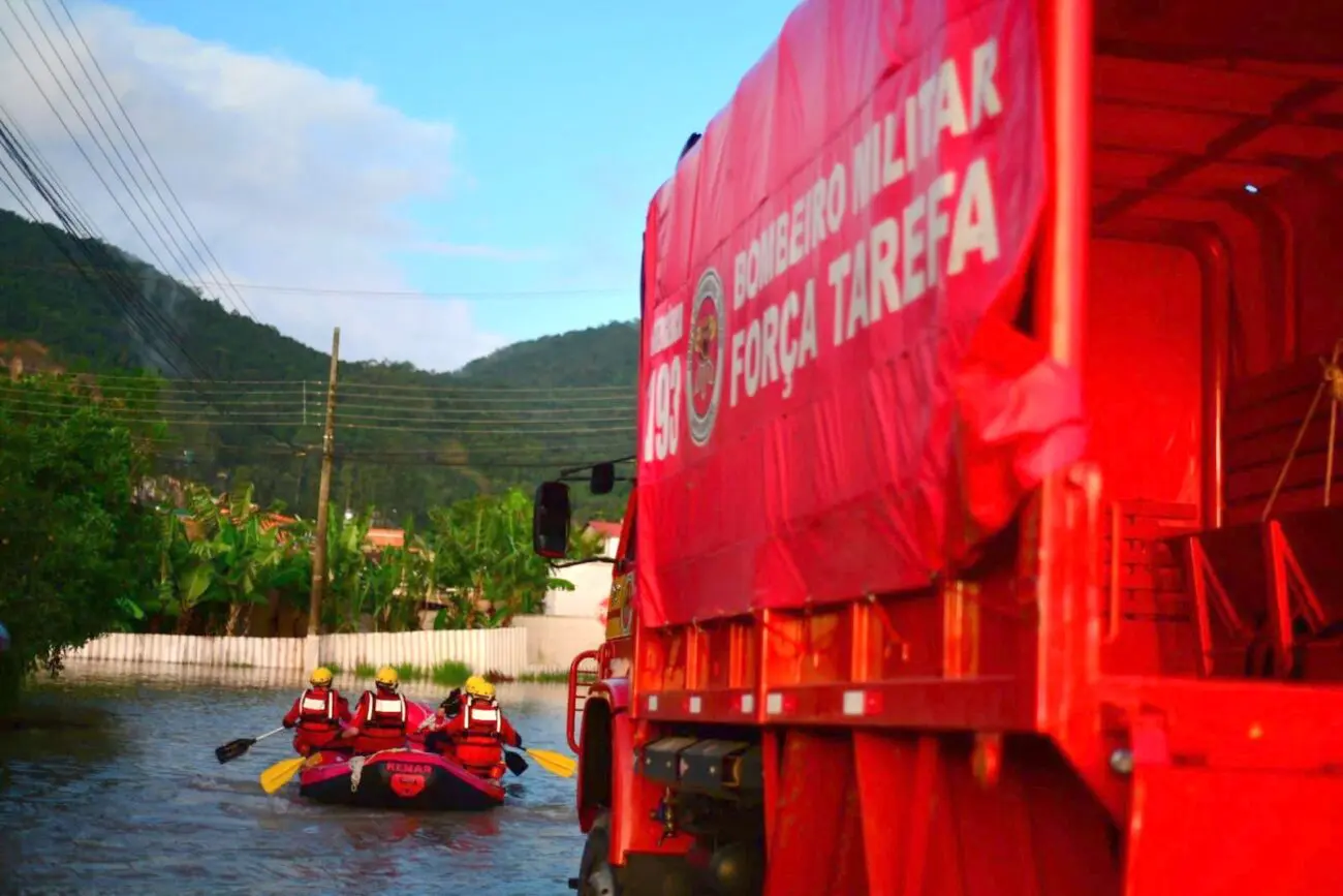 Força tarefa Corpo de Bombeiros SC