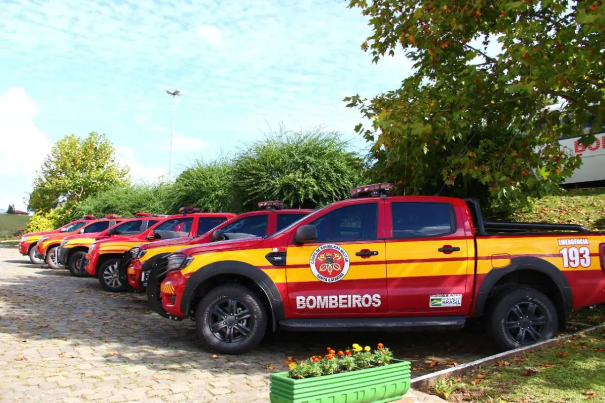 Corpo de Bombeiros Militar organiza equipes para caso de acionamento por conta de ciclone