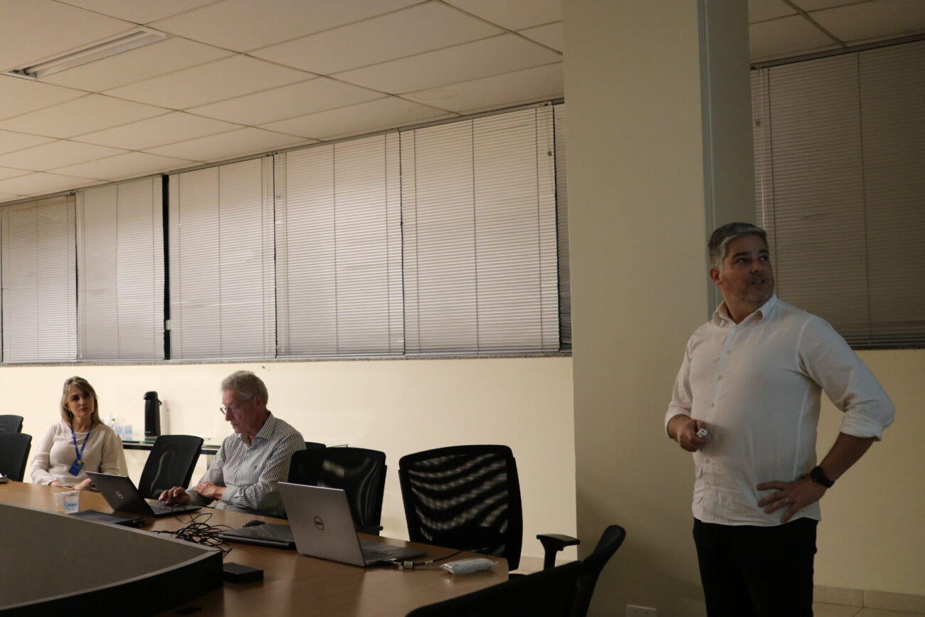 <strong>Setor metalmecânico da região deve crescer 10% em 2022</strong> 3 <strong>Setor metalmecânico da região deve crescer 10% em 2022</strong>