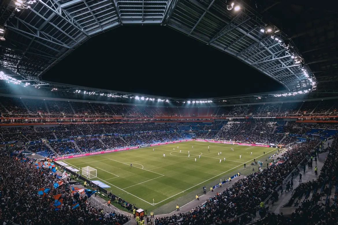 O povo brasileiro vive o futebol como nenhum outro