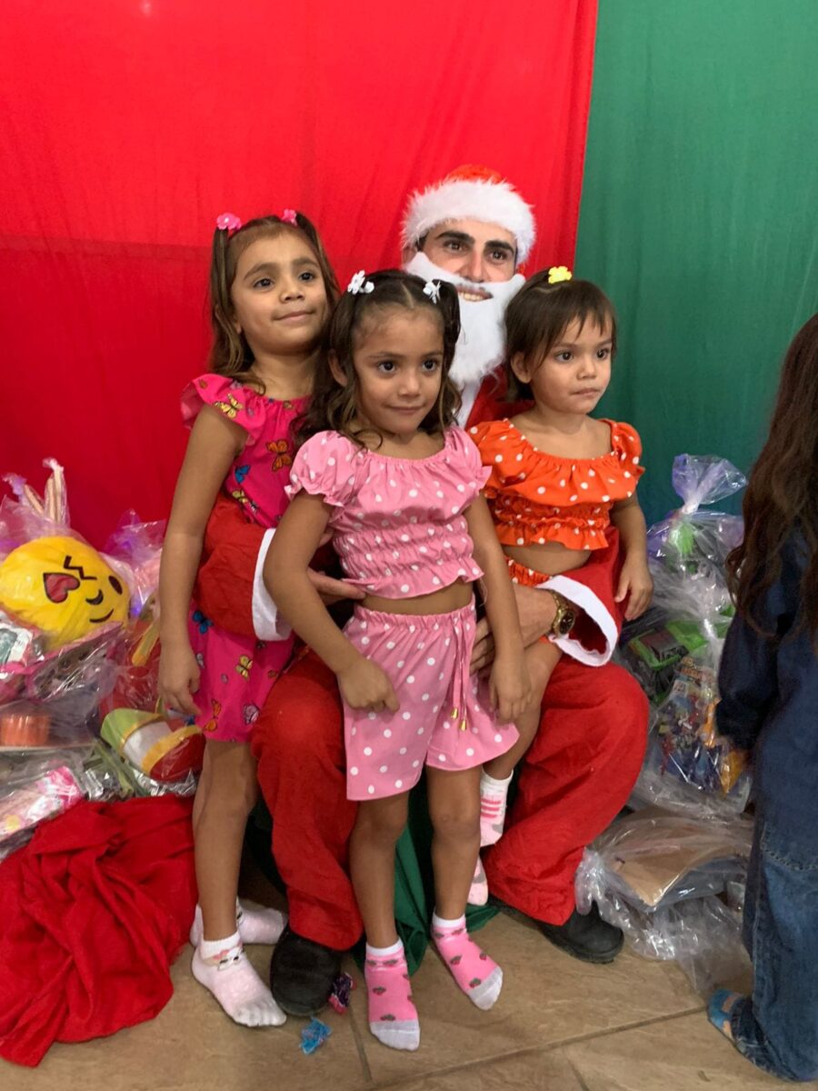 Campanha "Um Sorriso a Mais" leva alegria para crianças no Natal 10 Campanha "Um Sorriso a Mais" leva alegria para crianças no Natal