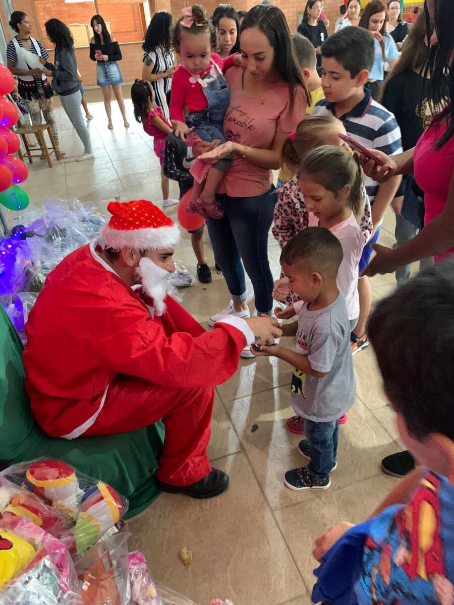 Campanha "Um Sorriso a Mais" leva alegria para crianças no Natal 8 Campanha "Um Sorriso a Mais" leva alegria para crianças no Natal