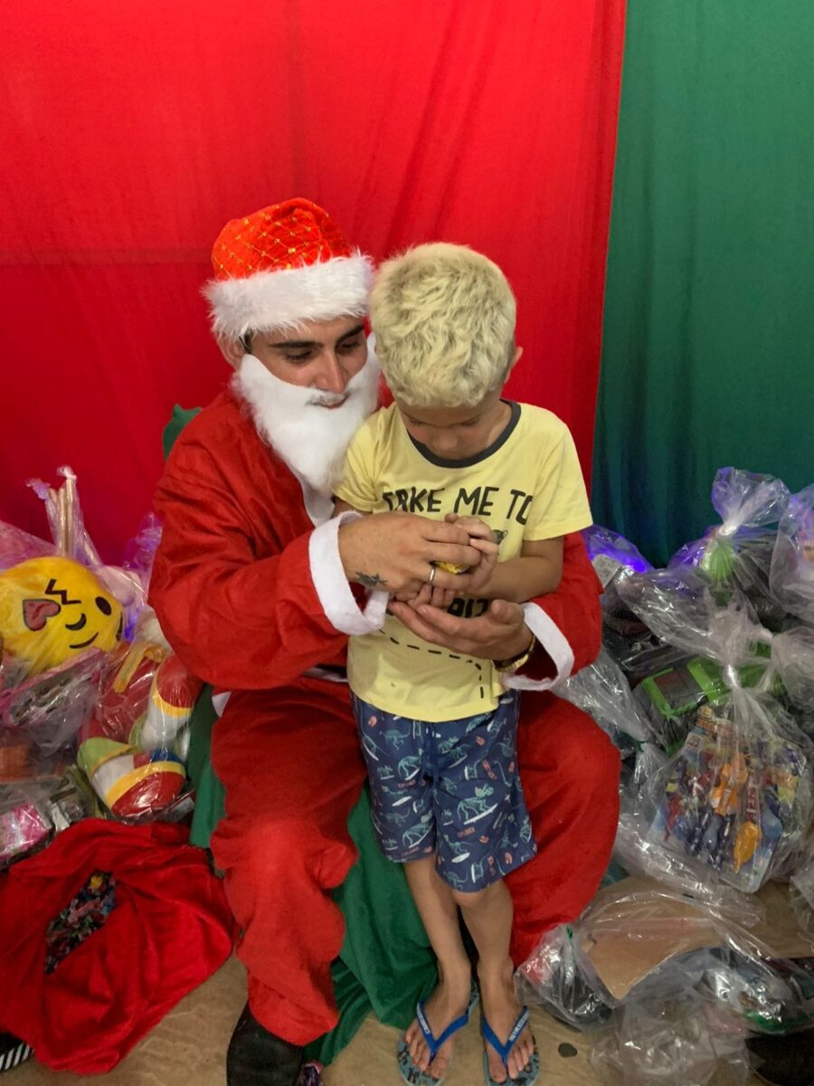 Campanha "Um Sorriso a Mais" leva alegria para crianças no Natal 4 Campanha "Um Sorriso a Mais" leva alegria para crianças no Natal