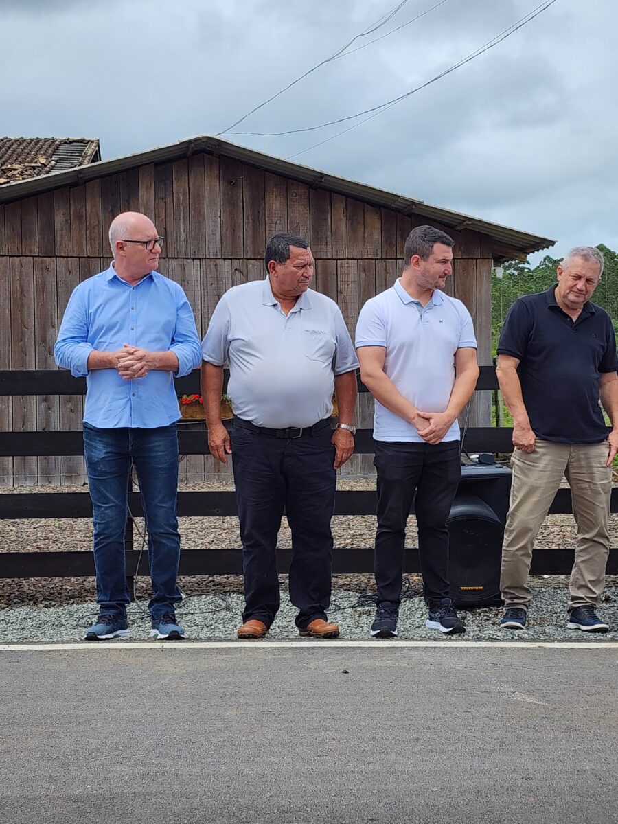 Nova Veneza celebra a inauguração da pavimentação asfáltica da Via Centenária 2 Nova Veneza celebra a inauguração da pavimentação asfáltica da Via Centenária