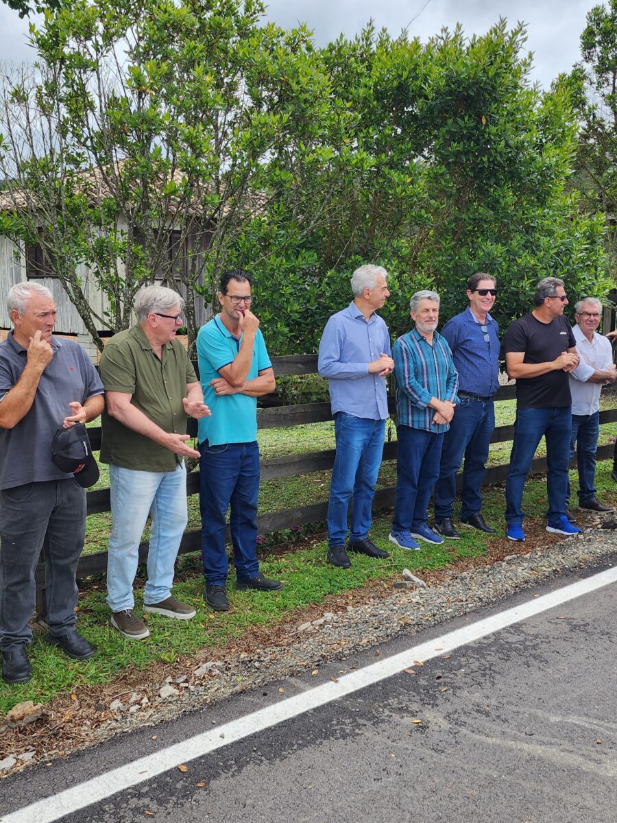 Nova Veneza celebra a inauguração da pavimentação asfáltica da Via Centenária 8 Nova Veneza celebra a inauguração da pavimentação asfáltica da Via Centenária