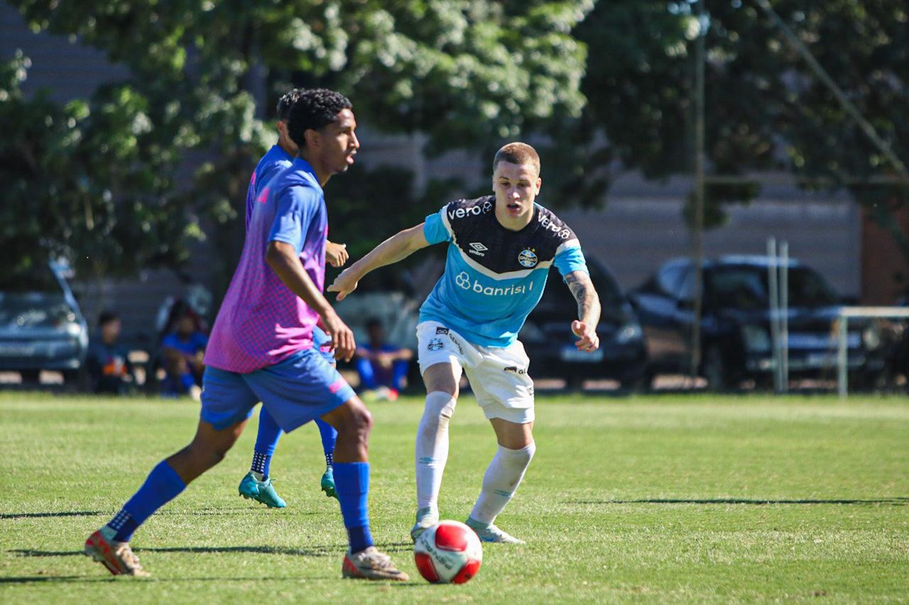 Caravaggio empata com o Sub-20 do Grêmio