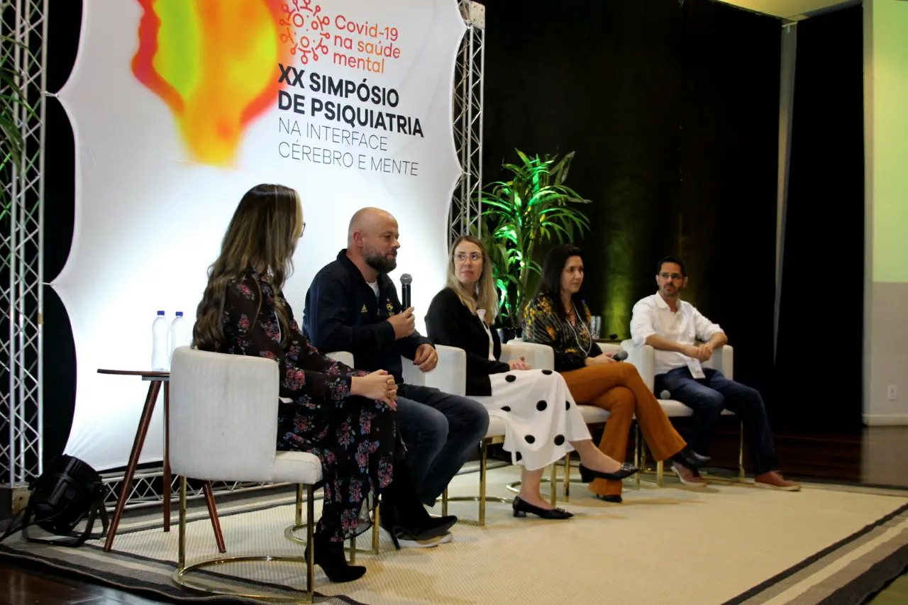 Consequências da Covid-19 na saúde mental são debatidas na Unesc
