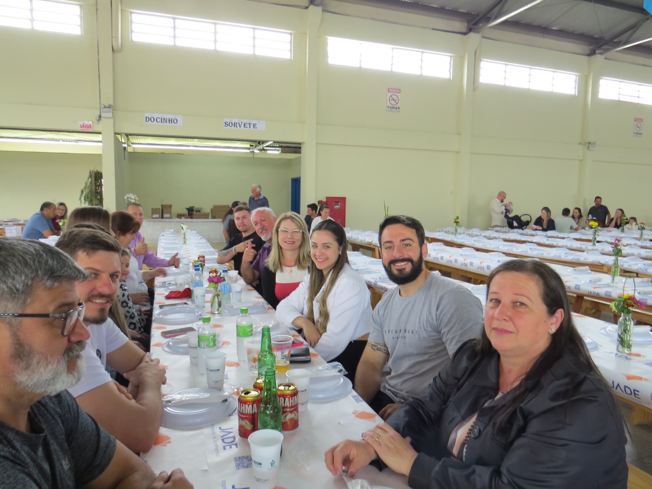 Almoço do Coral Pequenos Peregrinos reúne mais de 900 pessoas 60 Almoço do Coral Pequenos Peregrinos reúne mais de 900 pessoas