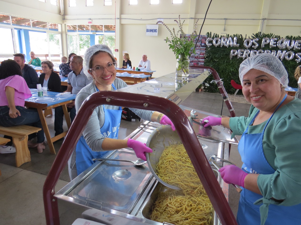 Almoço do Coral Pequenos Peregrinos reúne mais de 900 pessoas 72 Almoço do Coral Pequenos Peregrinos reúne mais de 900 pessoas