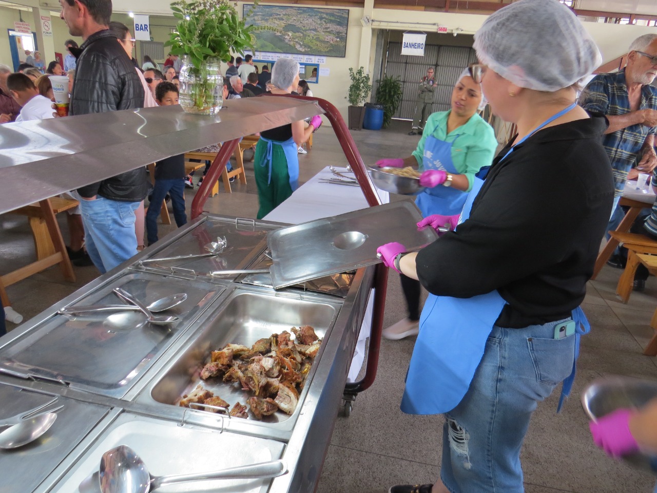 Almoço do Coral Pequenos Peregrinos reúne mais de 900 pessoas 80 Almoço do Coral Pequenos Peregrinos reúne mais de 900 pessoas