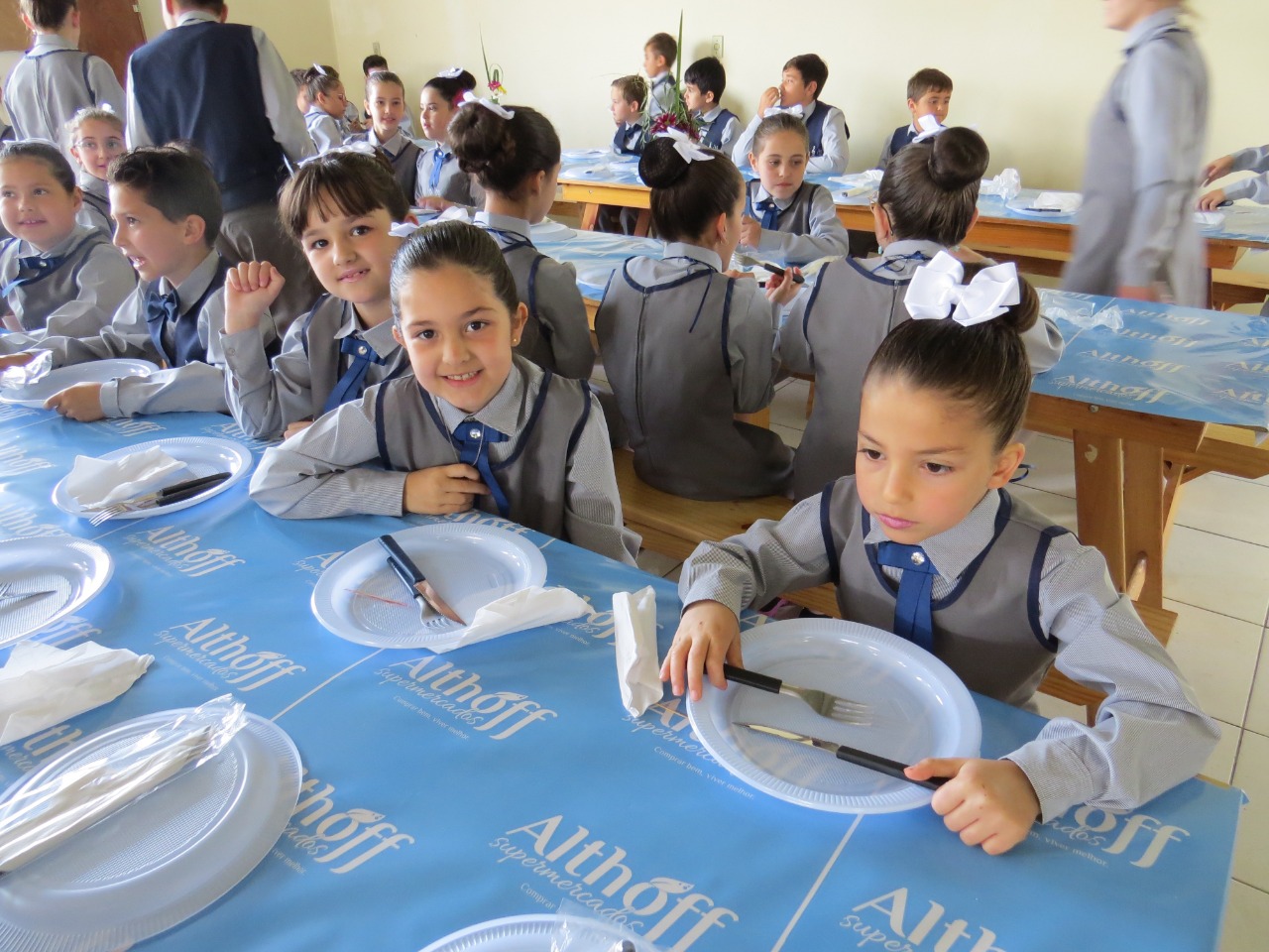 Almoço do Coral Pequenos Peregrinos reúne mais de 900 pessoas 120 Almoço do Coral Pequenos Peregrinos reúne mais de 900 pessoas