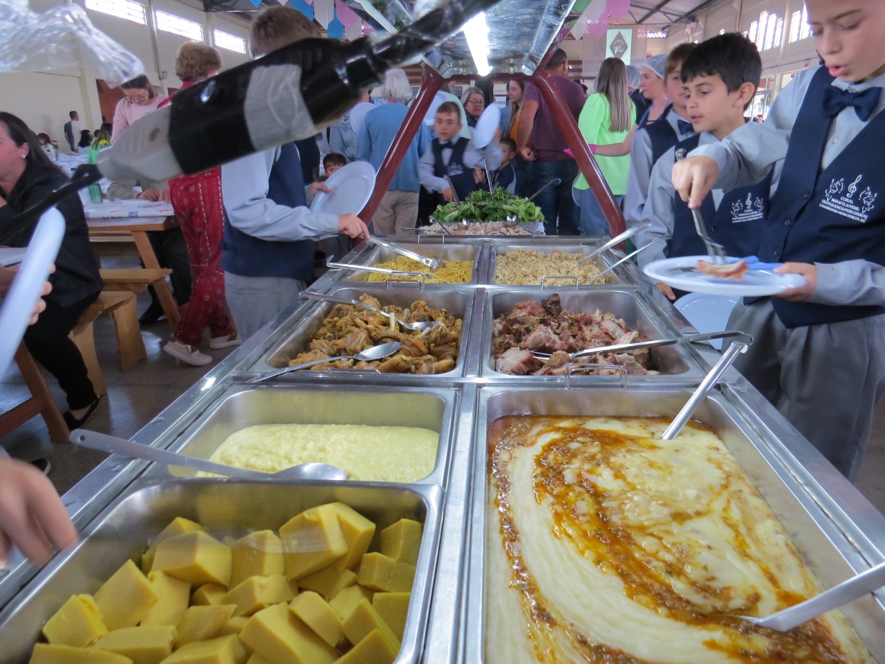 Almoço do Coral Pequenos Peregrinos reúne mais de 900 pessoas 136 Almoço do Coral Pequenos Peregrinos reúne mais de 900 pessoas
