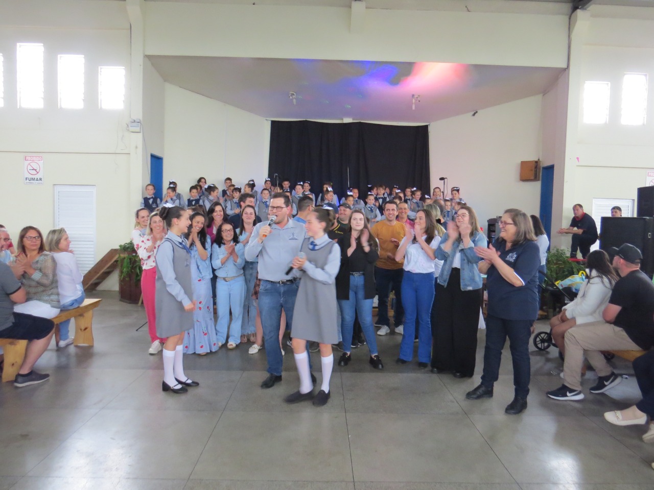 Almoço do Coral Pequenos Peregrinos reúne mais de 900 pessoas 24 Almoço do Coral Pequenos Peregrinos reúne mais de 900 pessoas