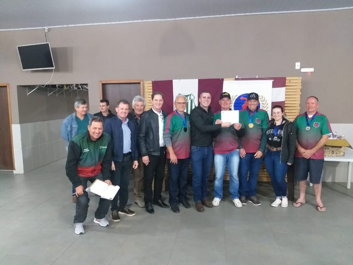Garuva A leva título do municipal de Bocha de Nova Veneza 2 Garuva A leva título do municipal de Bocha de Nova Veneza