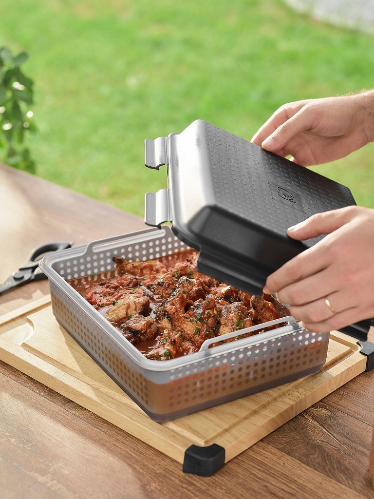 Nova campanha apaixonados por selos de desconto do Bistek supermercados traz linha especial de utensílios para churrasco assinada pelo famoso chef Curtis Stone 2 Nova campanha apaixonados por selos de desconto do Bistek supermercados traz linha especial de utensílios para churrasco assinada pelo famoso chef Curtis Stone
