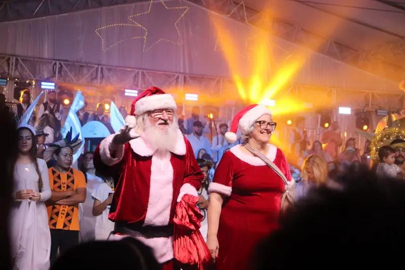 Noite de Luz Unesc: mais de duas mil pessoas celebram o Natal com emoção e reflexões