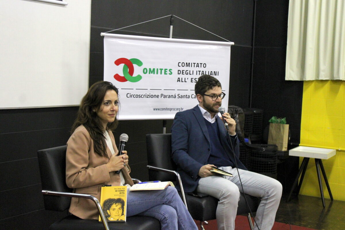 Jornalista italiana Giovanna Cucè lança livro na UniSatc 1 Jornalista italiana Giovanna Cucè lança livro na UniSatc
