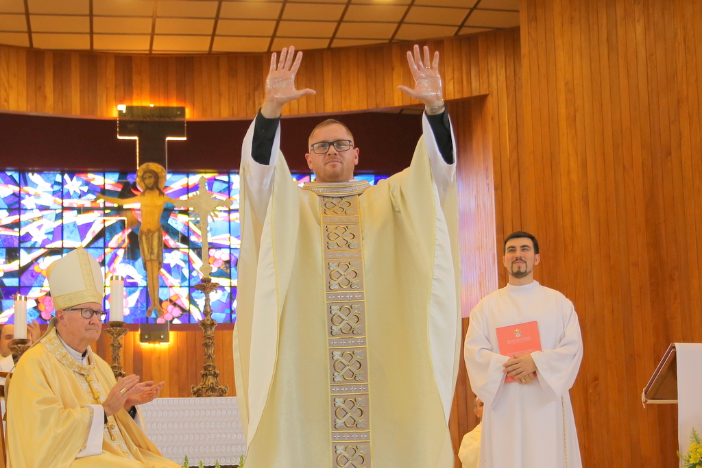 Diocese de Criciúma celebra ordenação do Padre Luan 8 Diocese de Criciúma celebra ordenação do Padre Luan