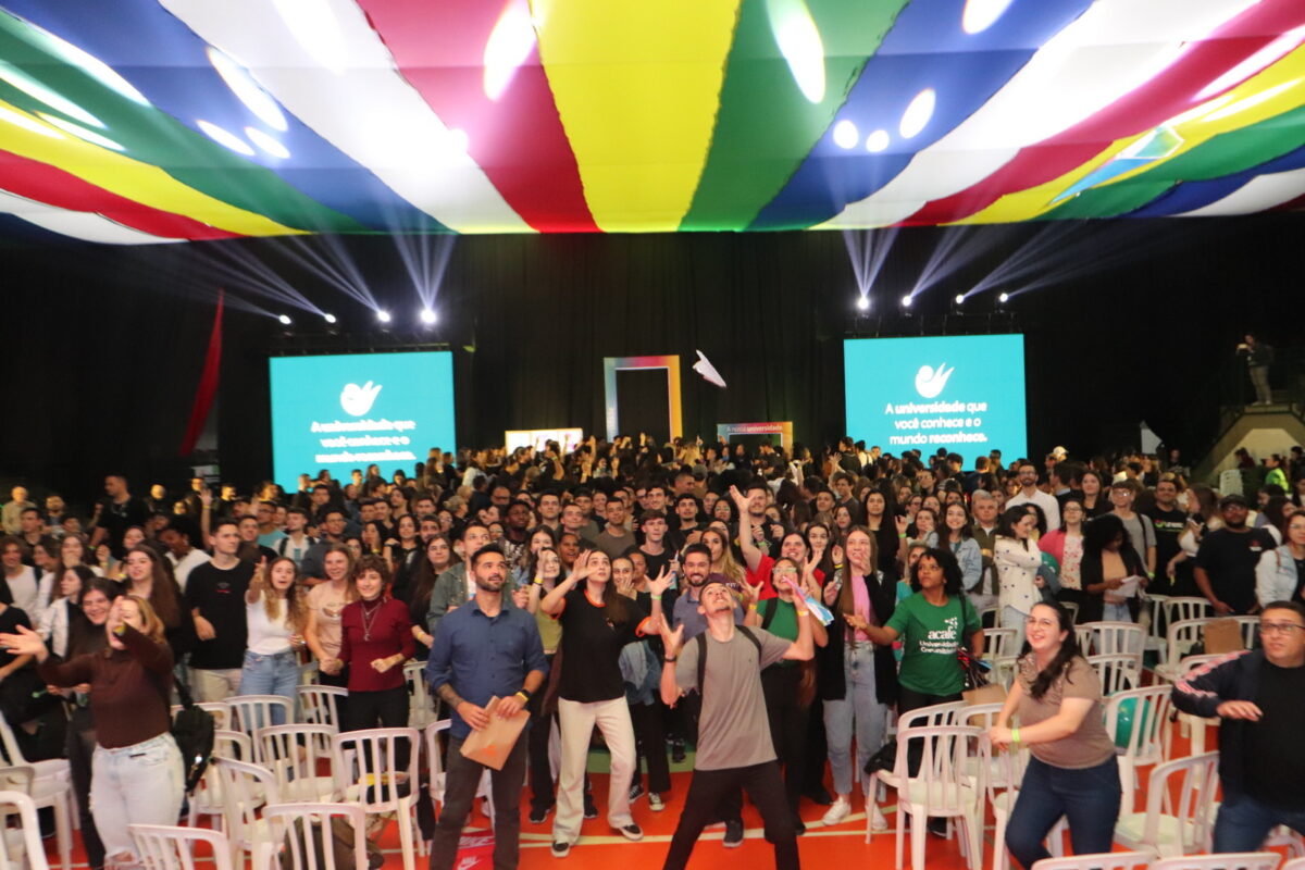Calouros são recepcionados com energia e integração no Start Unesc 11 Calouros são recepcionados com energia e integração no Start Unesc