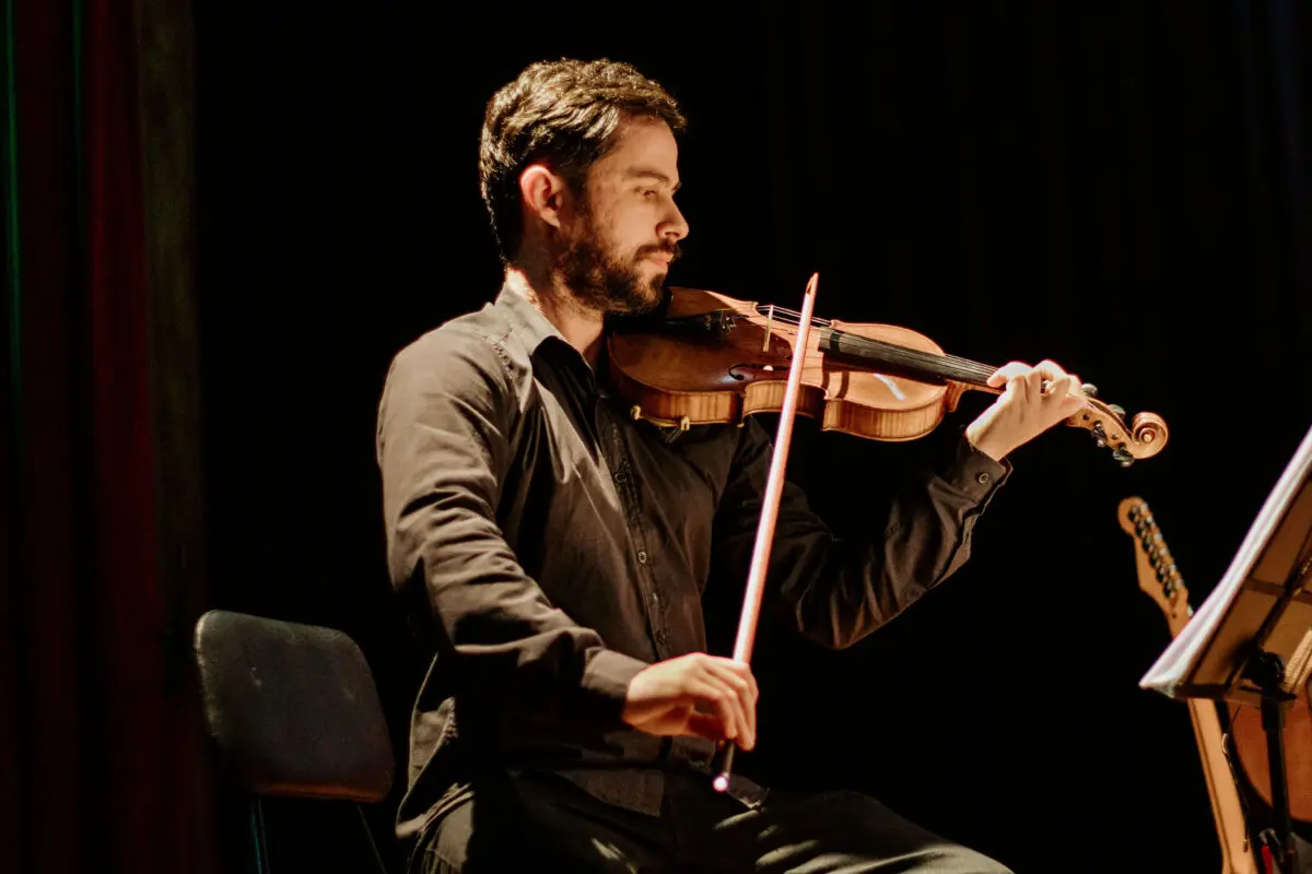Camerata di Venezia apresenta na série Música Diversa solos de violino e viola com músicos da orquestra e obras marcantes
