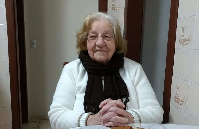 Nota de falecimento de Leonora Michels De Nez