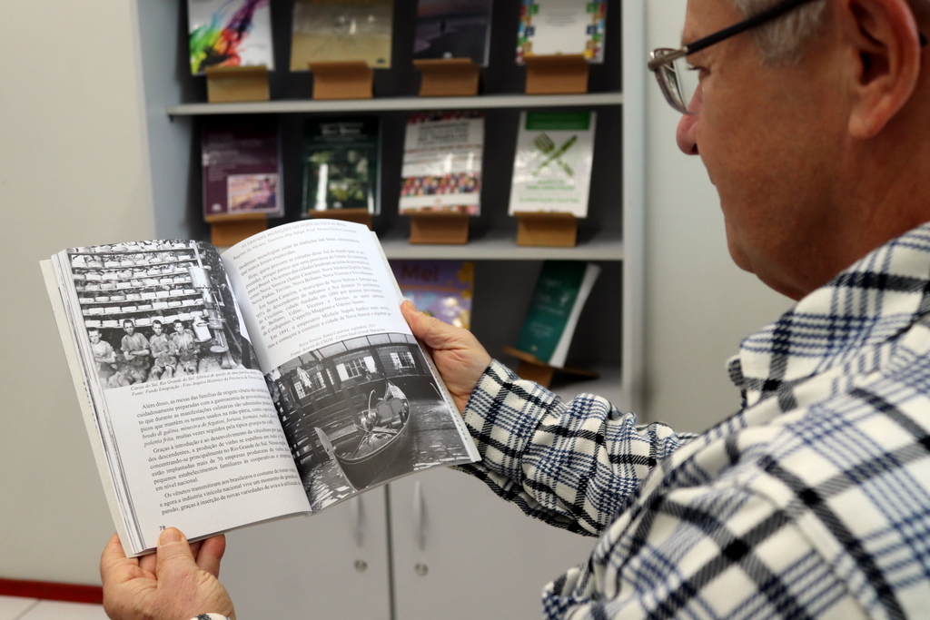 Livro que aborda a migração italiana será lançado na Unesc 2 Livro que aborda a migração italiana será lançado na Unesc