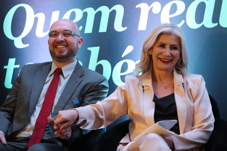 Noite prestigiada marca posse da nova presidência da Acafe 2 Noite prestigiada marca posse da nova presidência da Acafe