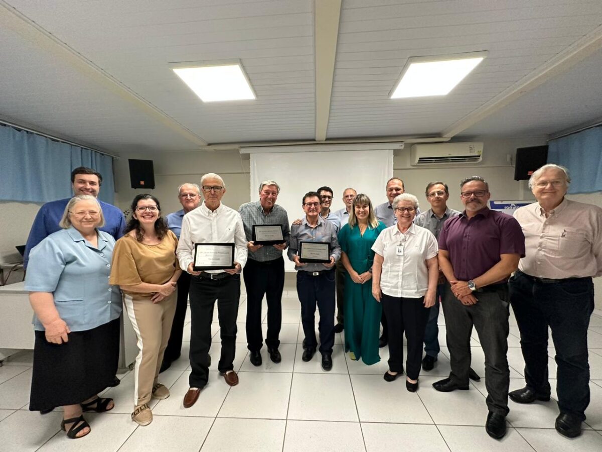 HSJosé presta homenagem a três médicos que auxiliaram na construção da história do hospital