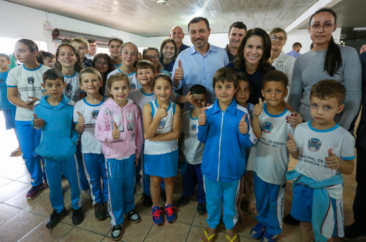 Nova Veneza: governador assina ordem de serviço para pavimentação de mais um trecho da SC-443 7 Nova Veneza: governador assina ordem de serviço para pavimentação de mais um trecho da SC-443