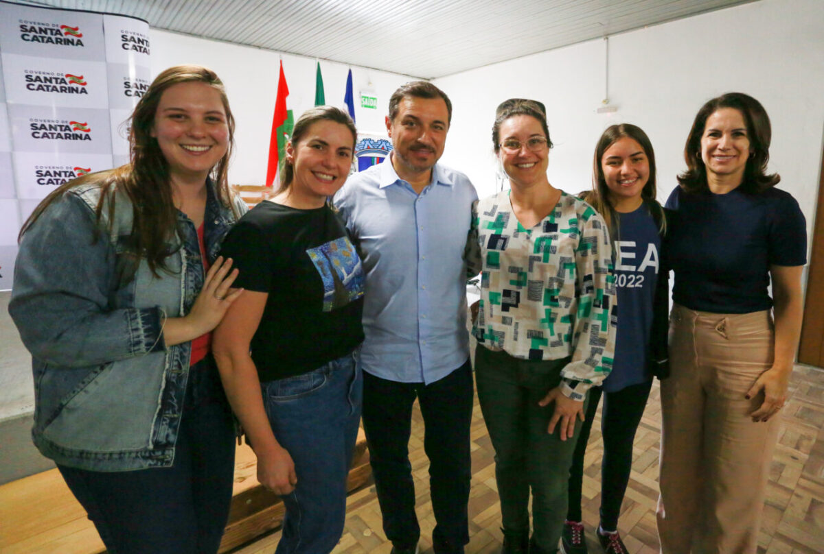 Nova Veneza: governador assina ordem de serviço para pavimentação de mais um trecho da SC-443 12 Nova Veneza: governador assina ordem de serviço para pavimentação de mais um trecho da SC-443