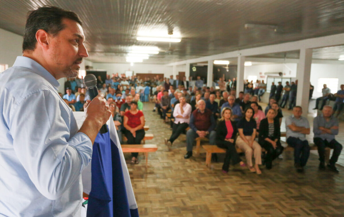 Nova Veneza: governador assina ordem de serviço para pavimentação de mais um trecho da SC-443 4 Nova Veneza: governador assina ordem de serviço para pavimentação de mais um trecho da SC-443