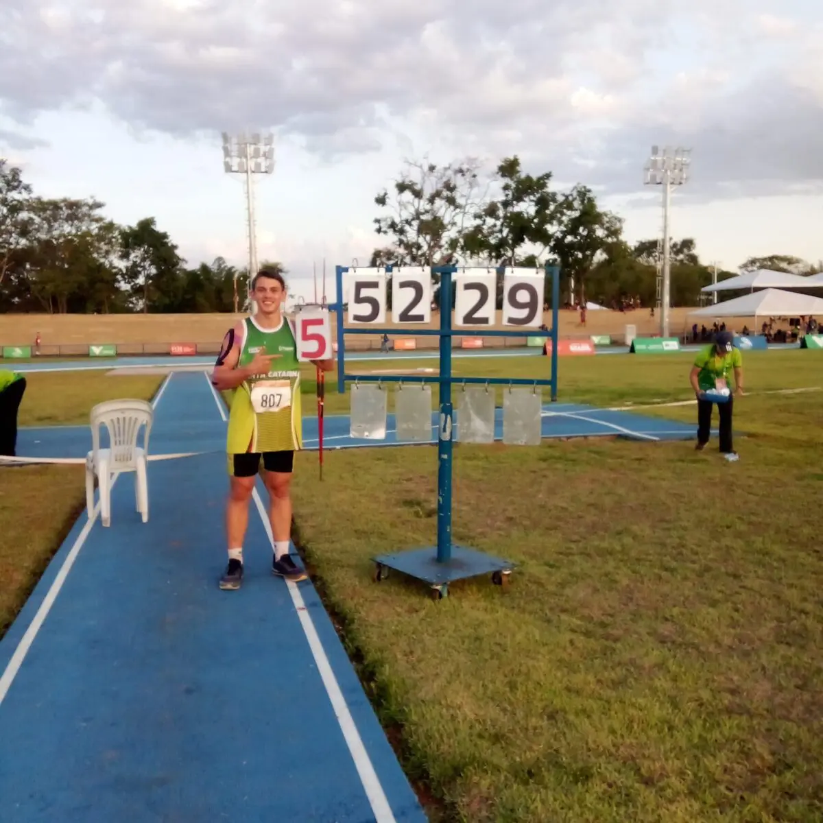 Atleta de Nova Veneza conquista medalha de ouro em competição nacional