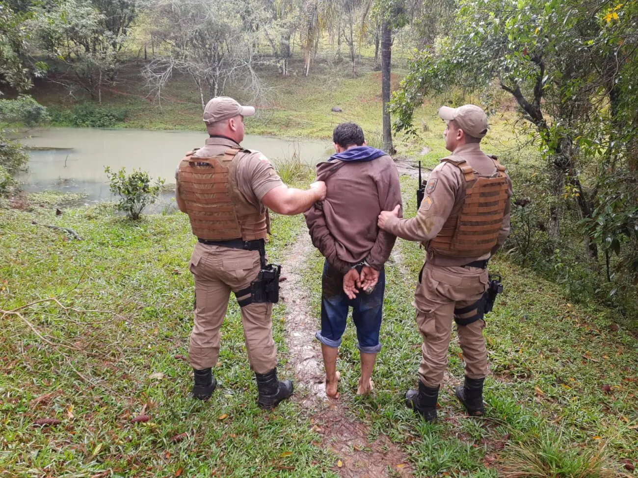 Fugitivo preso pela Polícia Militar em Nova Veneza