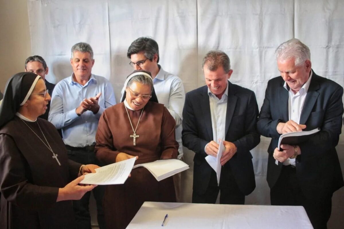 Irmãs Beneditinas repassam hospital São Marcos para o município de Nova Veneza 1 Irmãs Beneditinas repassam Hospital São Marcos para Nova Veneza