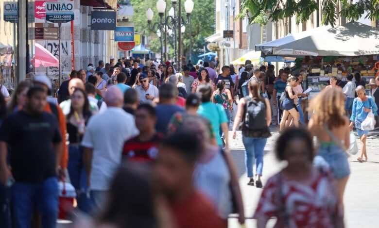 PIB catarinense cresce 3,7% em 2023 puxado pelo setor de serviços