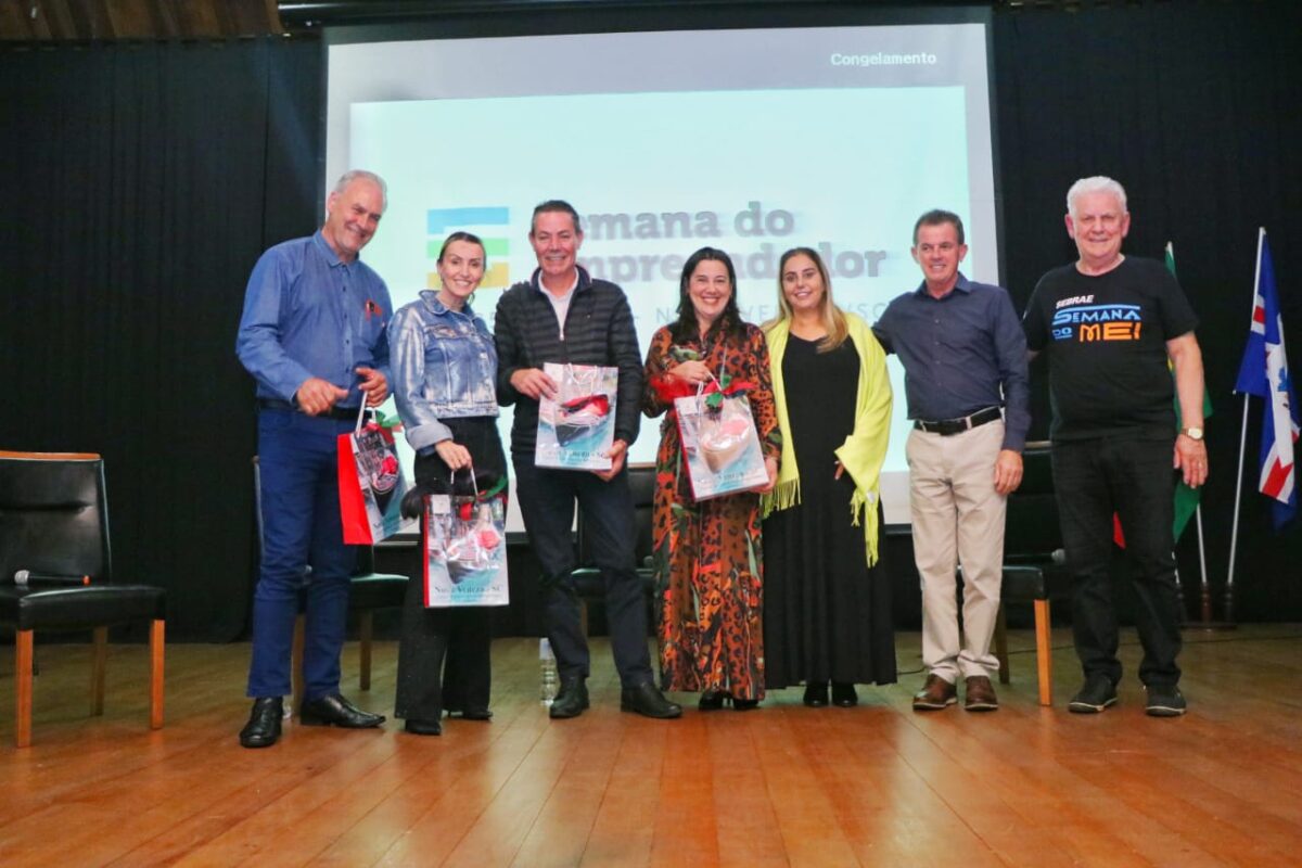 Empresas pioneiras recebem homenagem em Nova Veneza