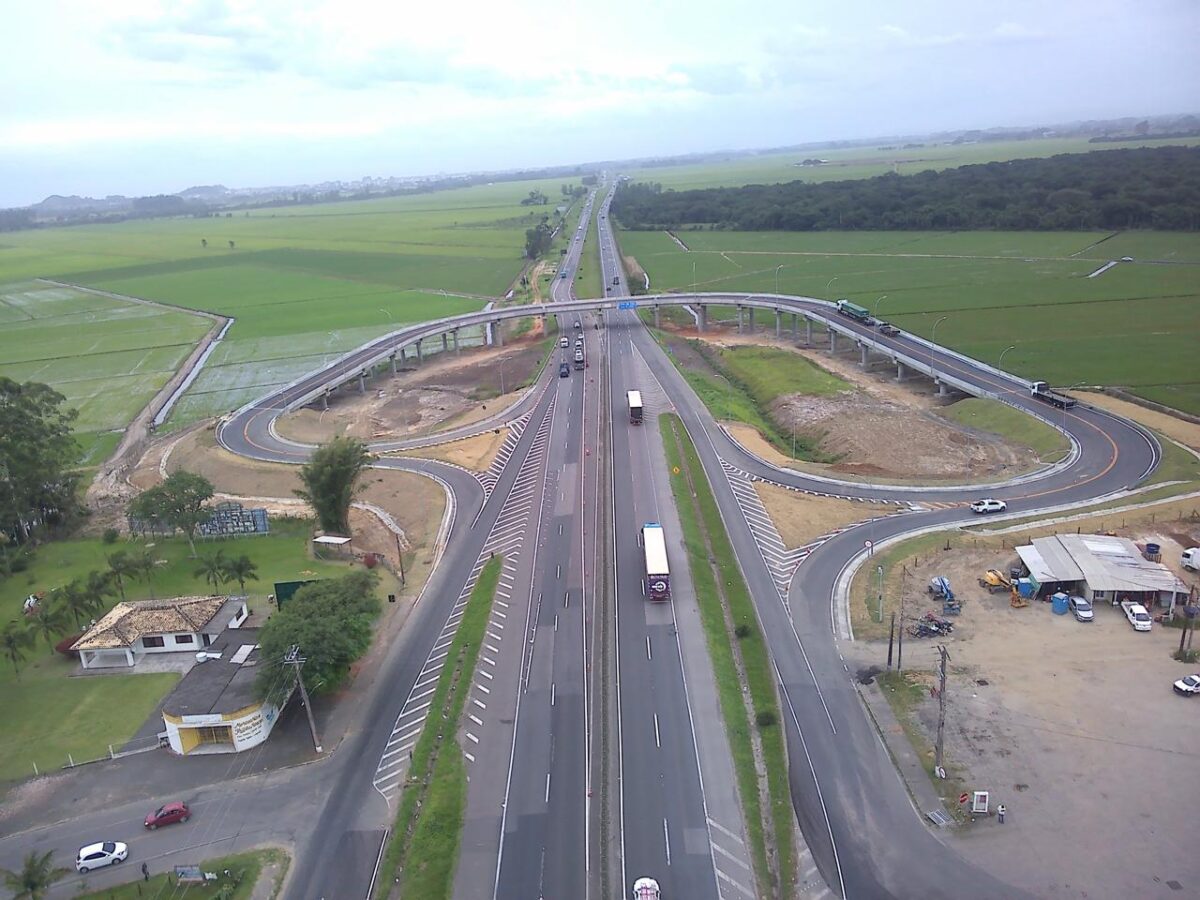 CCR ViaCosteira conclui obras do viaduto de Maracajá 1 CCR ViaCosteira conclui obras do viaduto de Maracajá