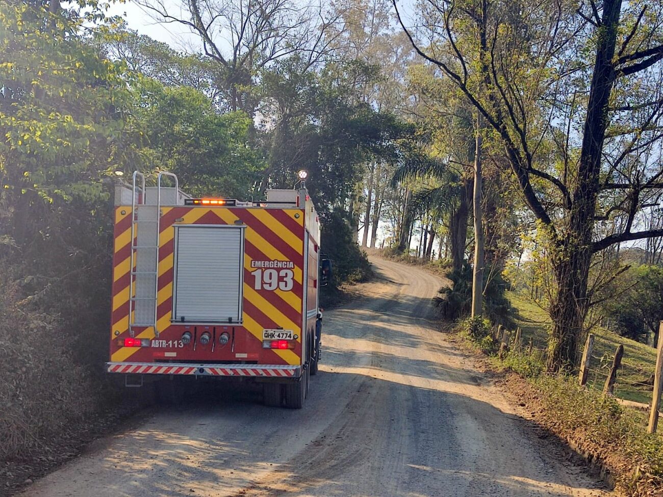 Motorista de caminhão perde a vida em acidente na Linha da Boit 2 Motorista de caminhão perde a vida em acidente na Linha da Boit