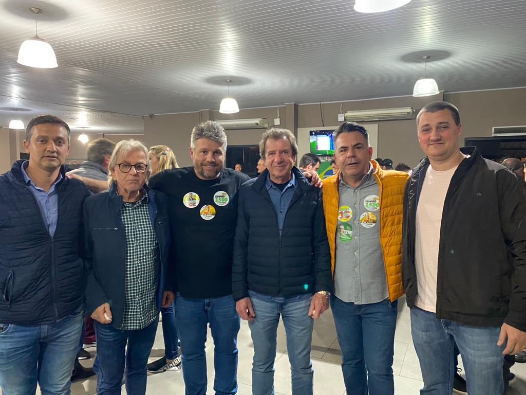 Vampiro faz campanha em Nova Veneza ao lado do vereador Maykon, empresários e lideranças 1 Vampiro faz campanha em Nova Veneza ao lado do vereador Maykon, empresários e lideranças
