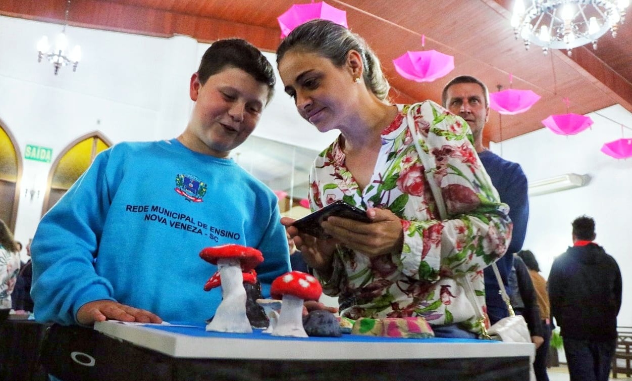 Secretaria de Educação promove curadoria de arte 2 Secretaria de Educação promove curadoria de arte