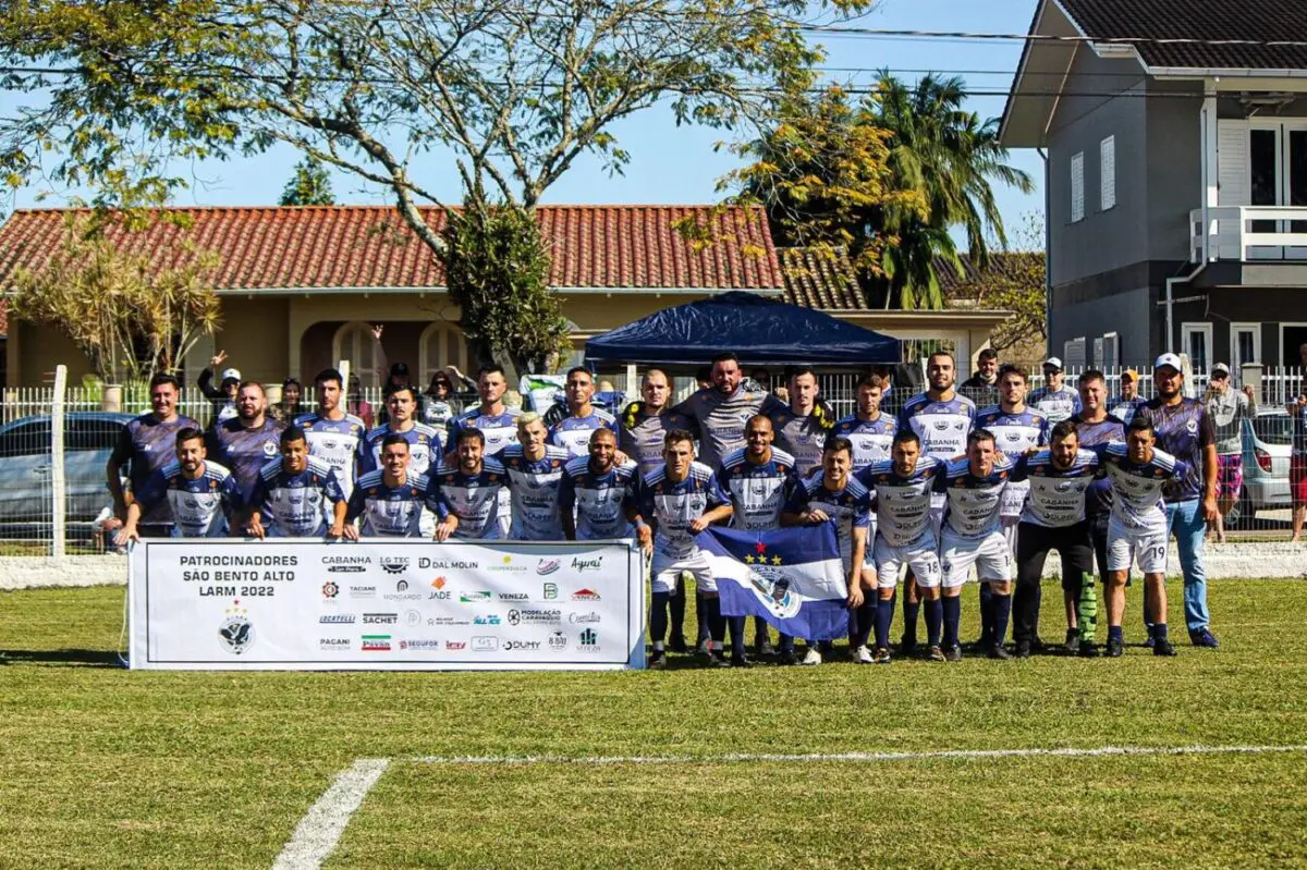 São Bento Alto recebe Mãe Luzia pelo primeiro jogo da semifinal da segundona da Larm