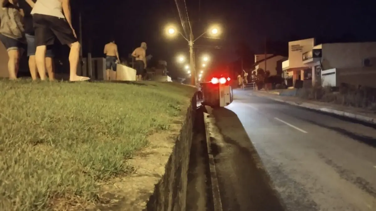 Após acidente de trânsito homem é detido por desacato em Nova Veneza
